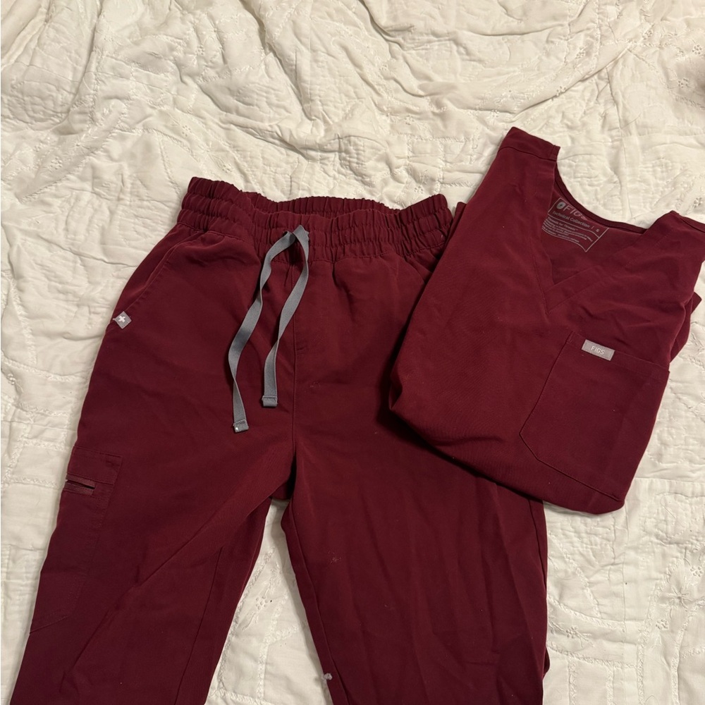 FIGS Burgundy Scrub Set with Drawstring Pants